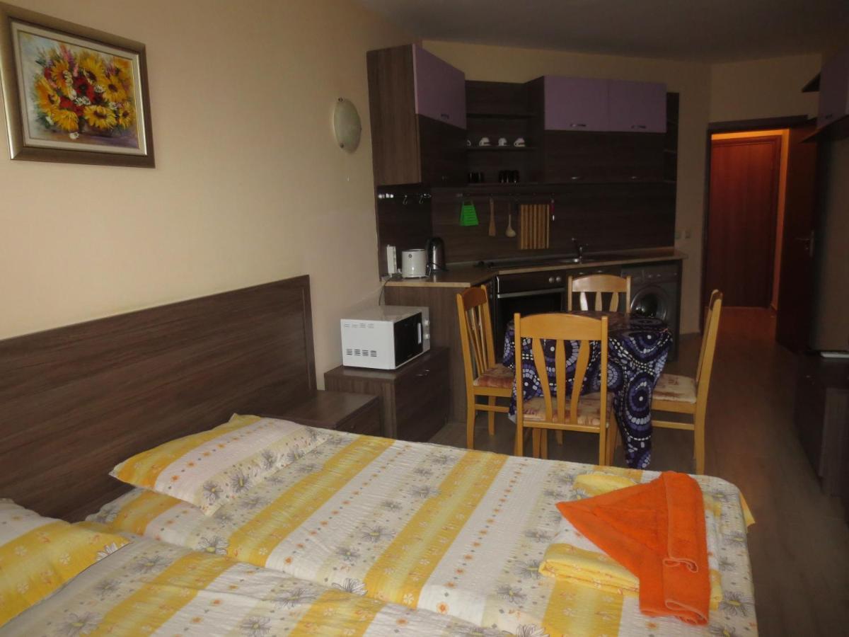 Fantasy Apartments Saint Constantine And Helena Resort Св. Св. Константин и Елена Екстериор снимка