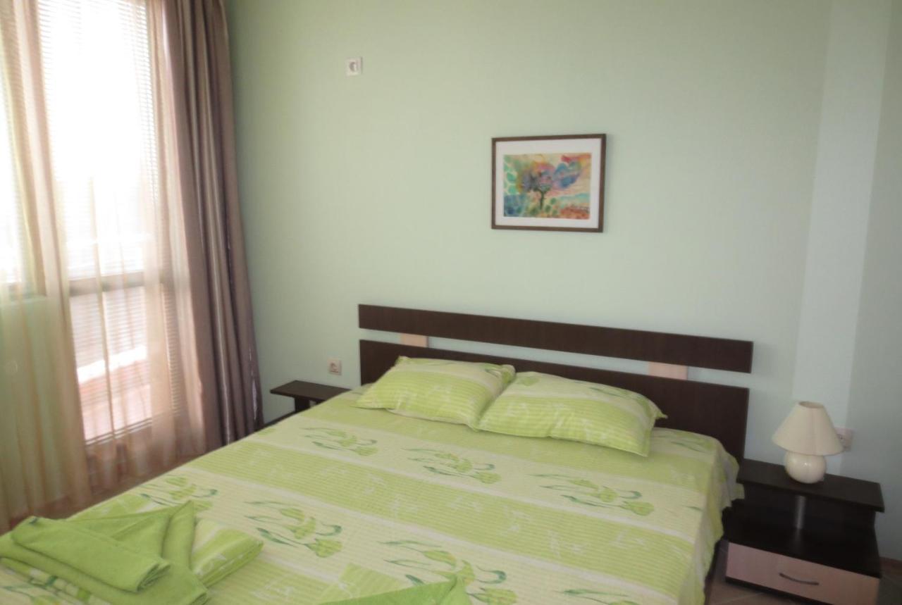 Fantasy Apartments Saint Constantine And Helena Resort Св. Св. Константин и Елена Екстериор снимка