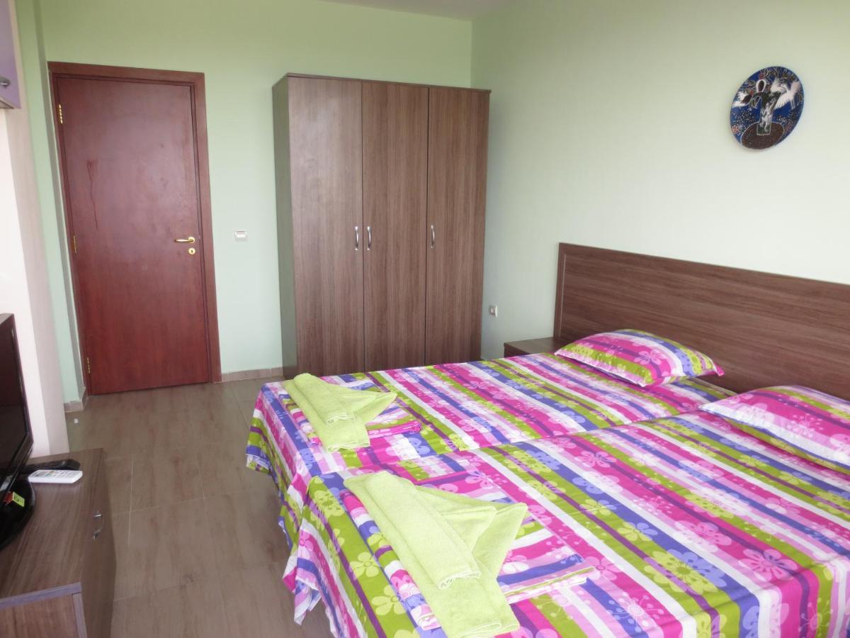 Fantasy Apartments Saint Constantine And Helena Resort Св. Св. Константин и Елена Екстериор снимка