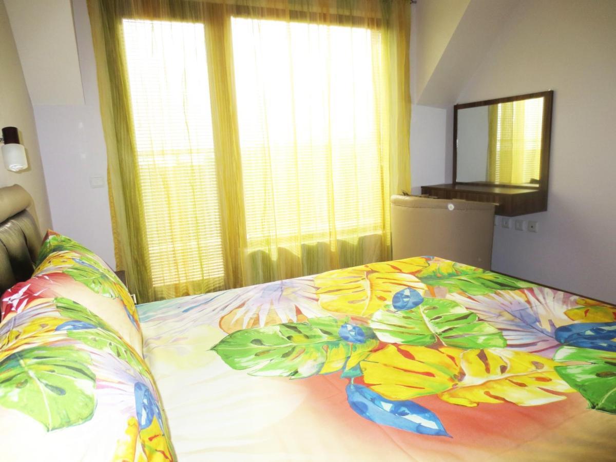 Fantasy Apartments Saint Constantine And Helena Resort Св. Св. Константин и Елена Екстериор снимка