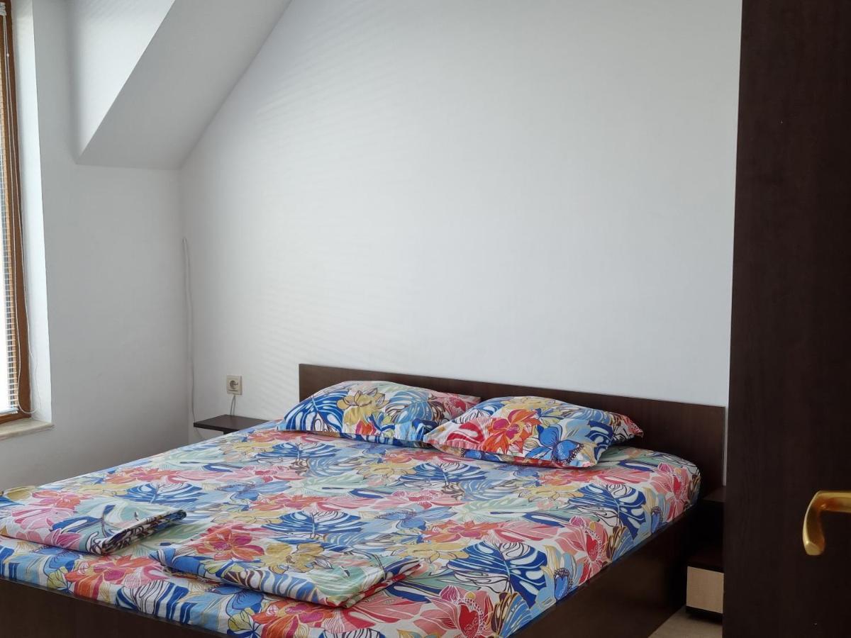 Fantasy Apartments Saint Constantine And Helena Resort Св. Св. Константин и Елена Екстериор снимка