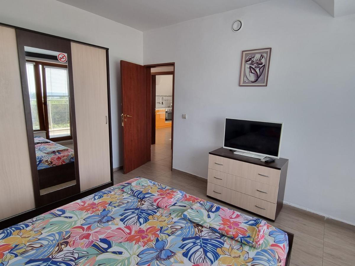 Fantasy Apartments Saint Constantine And Helena Resort Св. Св. Константин и Елена Екстериор снимка